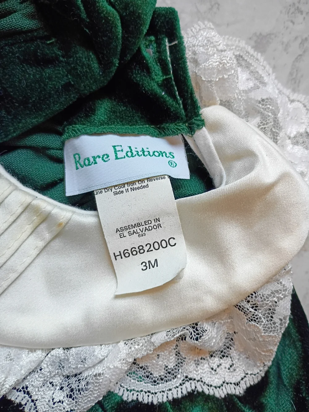 Vintage baby girls outfit 3 months green velour & lace
